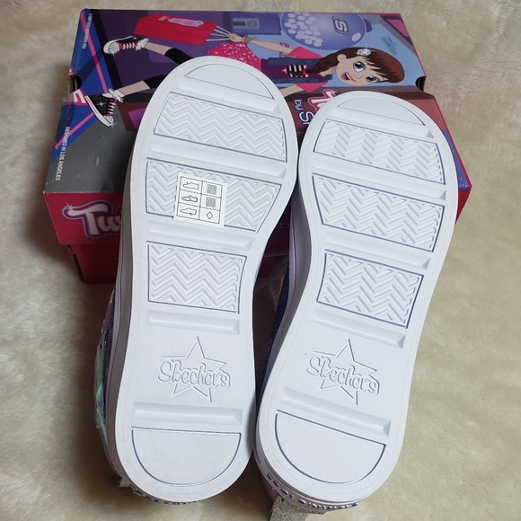 Skecher Light Up Twinkle Toes size 3 kid NEW in box - Picture 3 of 8